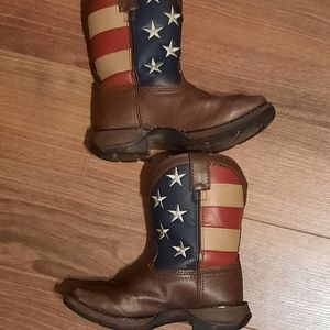 Boys boots